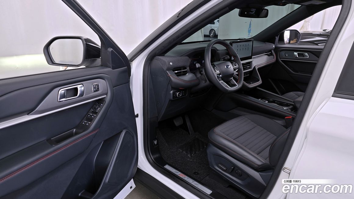 Ford Explorer 2025