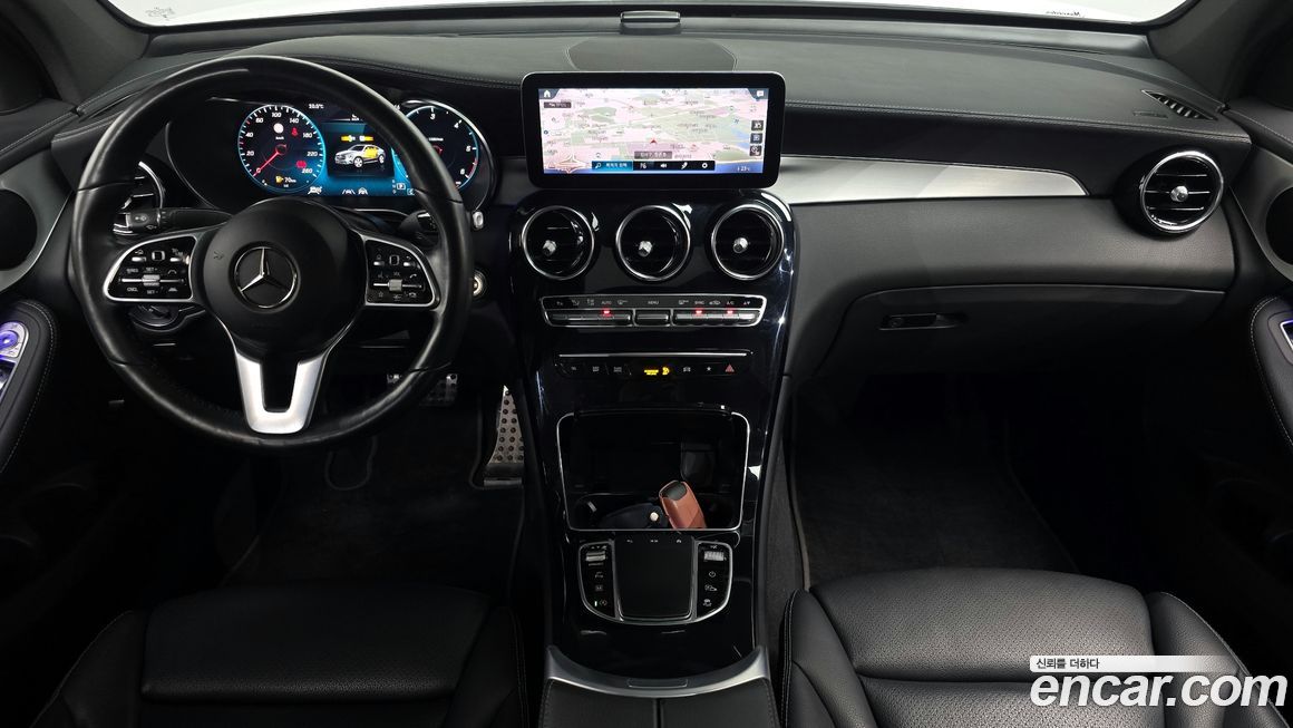 Mercedes-Benz GLC-Class 2022