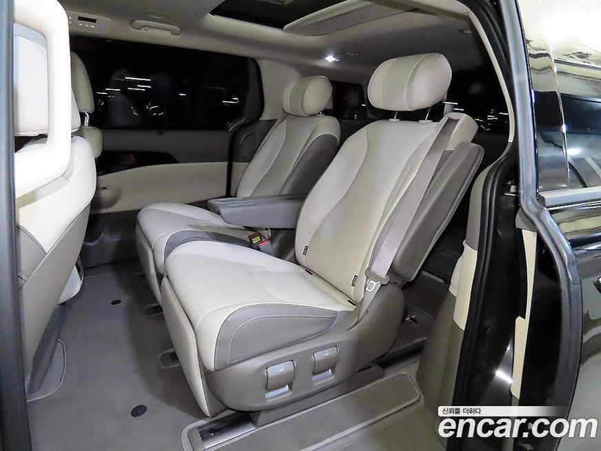 Kia Canival 2025