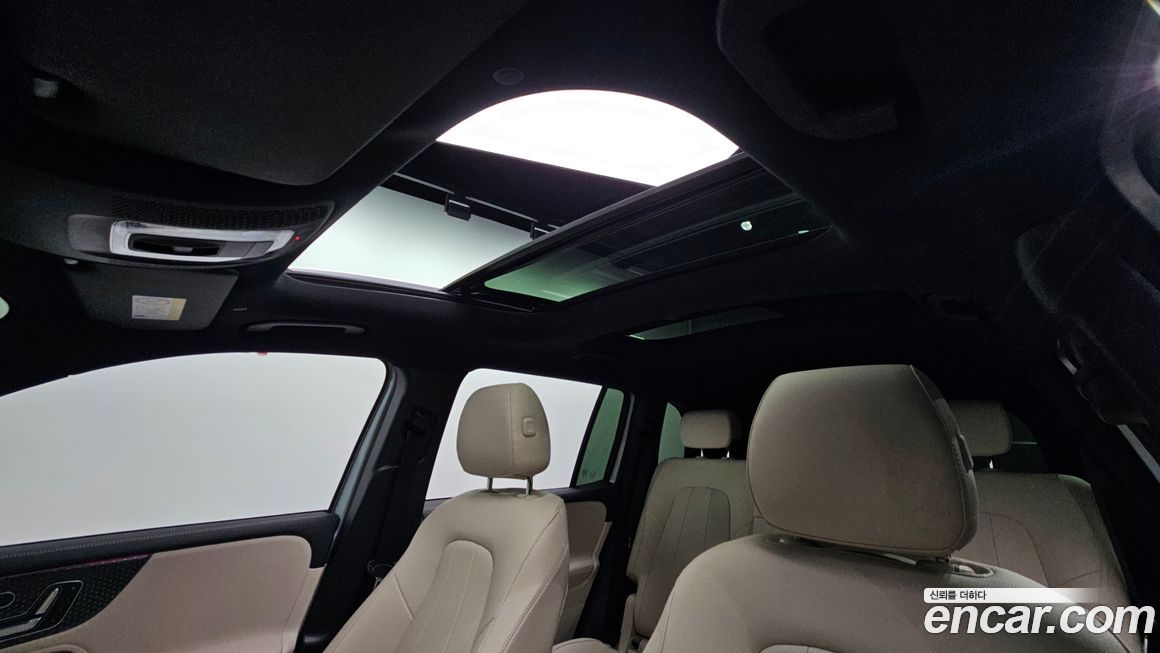 Mercedes-Benz EQB 2026