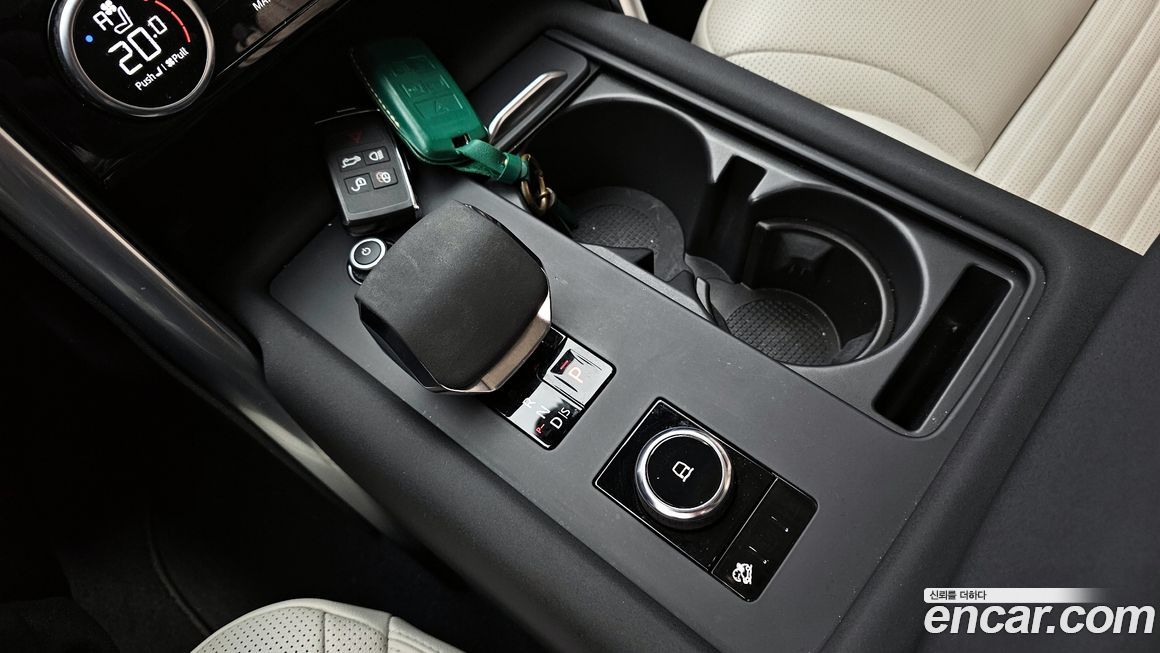 Land Rover Discovery 2022