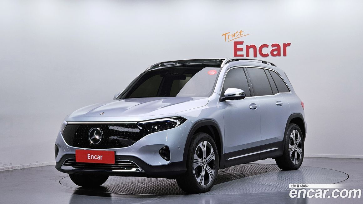 Mercedes-Benz EQB 2026