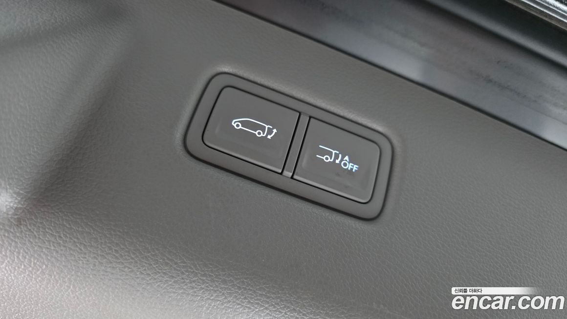 Hyundai Staria 2025