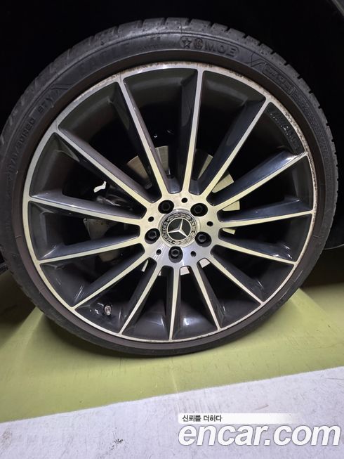 Mercedes-Benz E-Class 2023