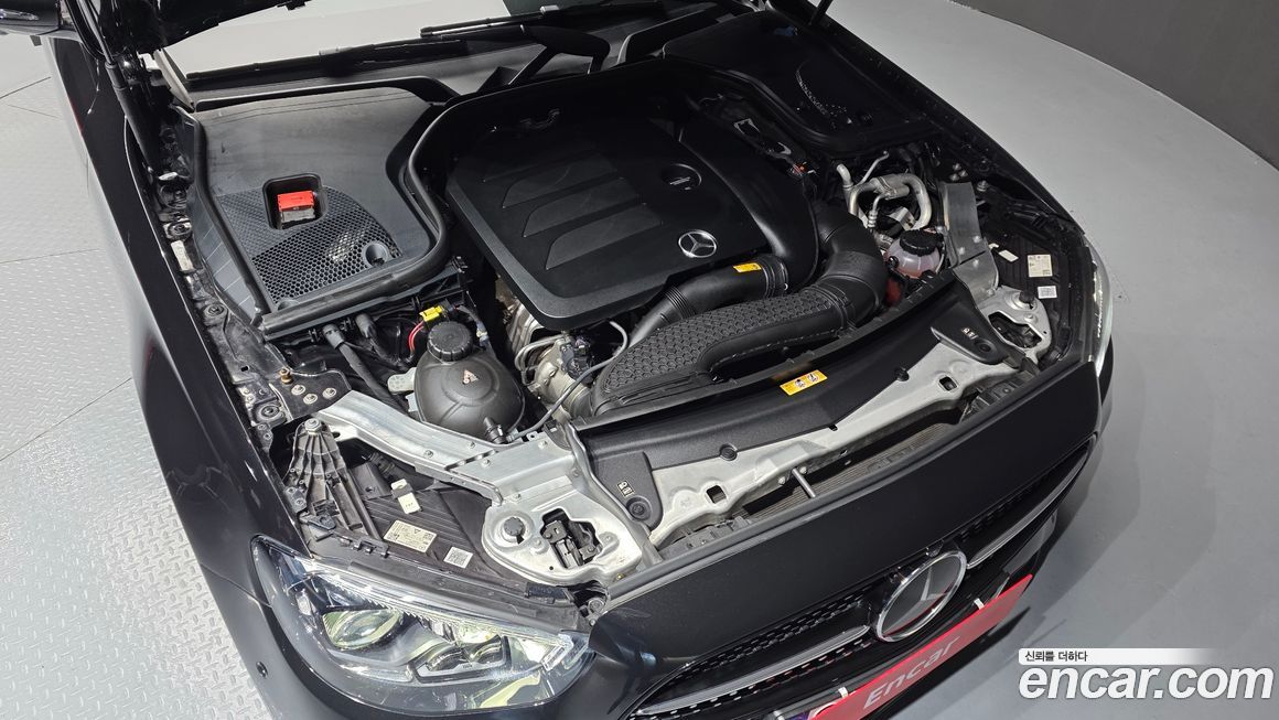 Mercedes-Benz E-Class 2023