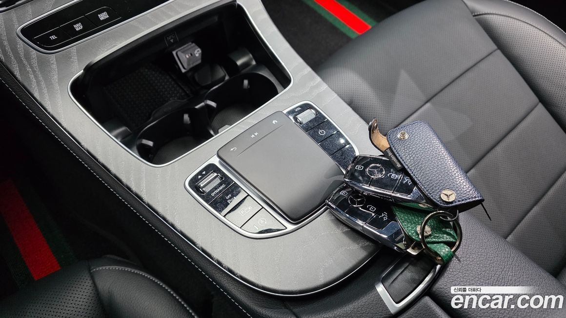 Mercedes-Benz E-Class 2023