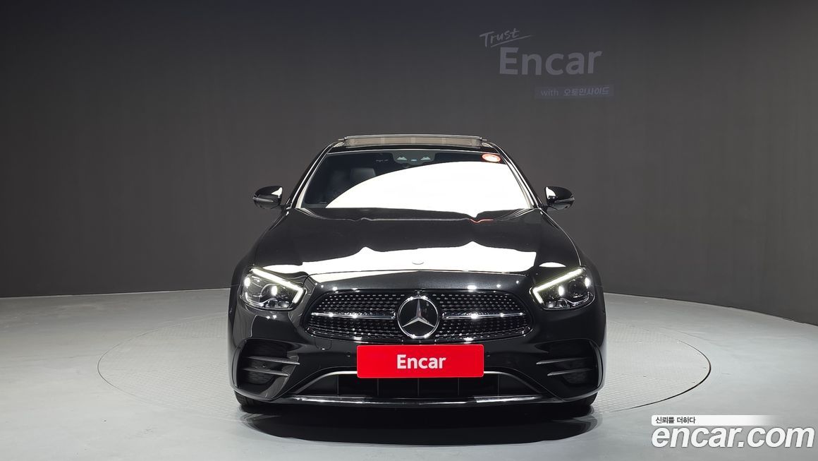 Mercedes-Benz E-Class 2023