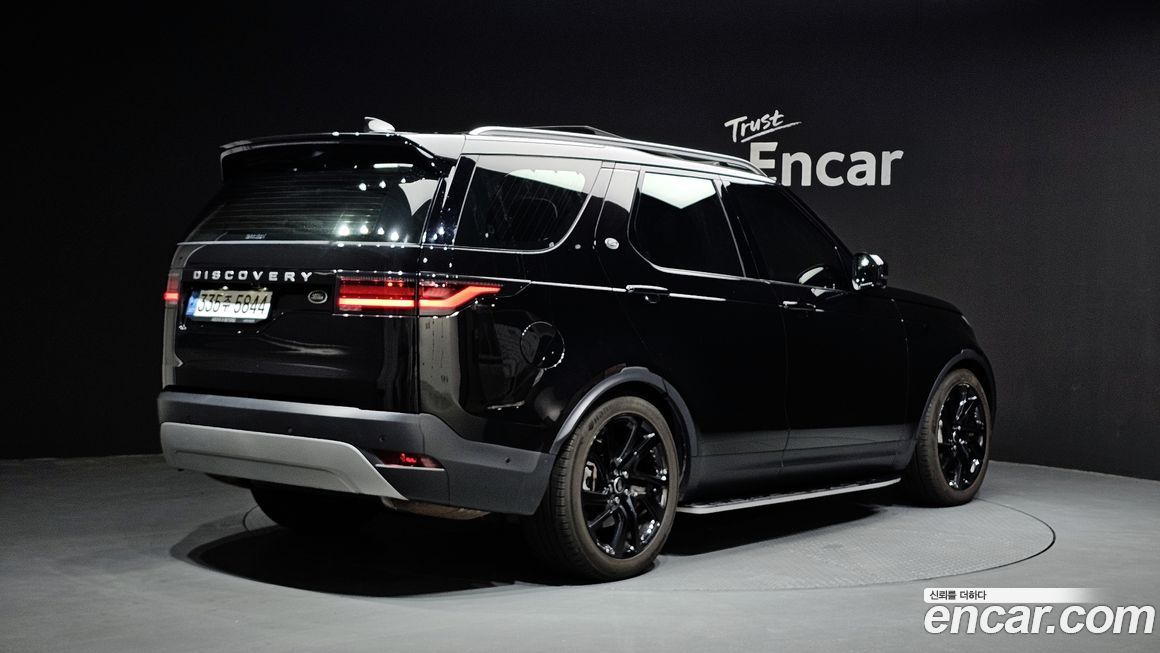 Land Rover Discovery 2022