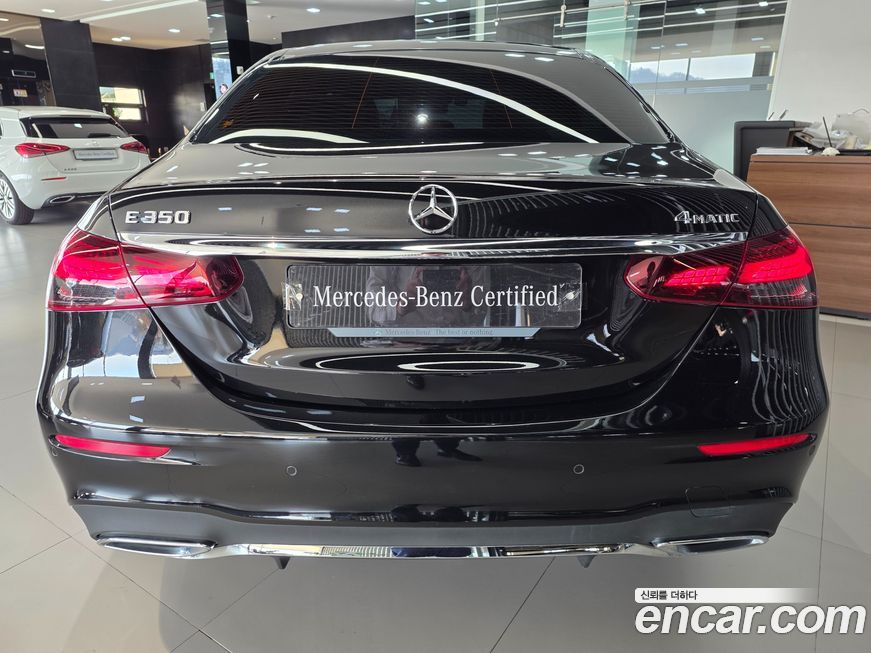Mercedes-Benz E-Class 2022