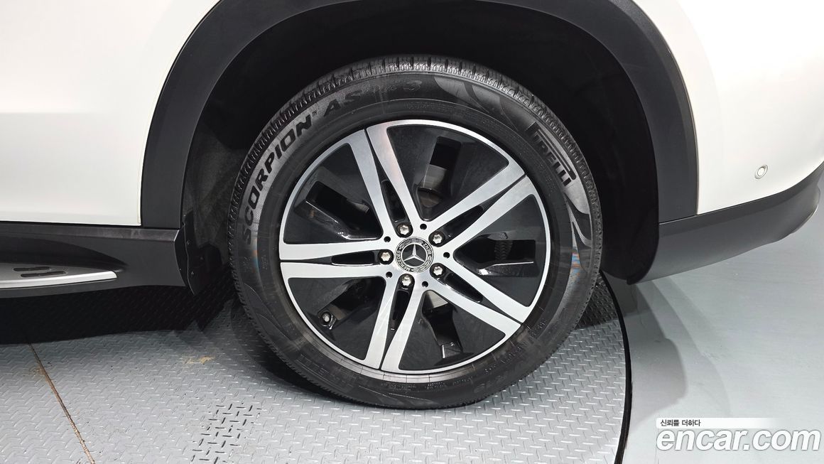 Mercedes-Benz GLE-Class 2020