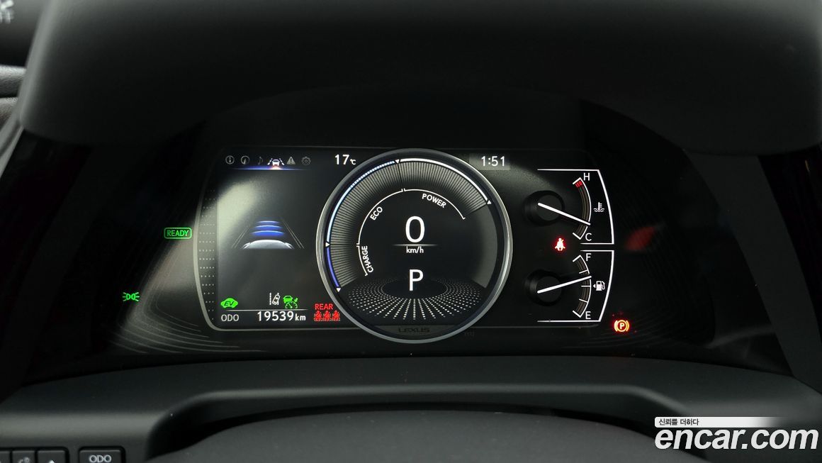 Lexus ES 2025