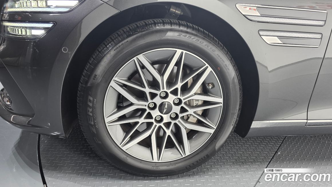 Genesis G80 2025
