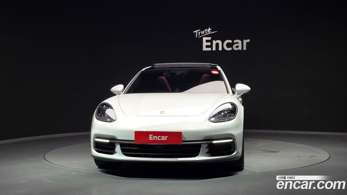 Porsche Panamera 2018