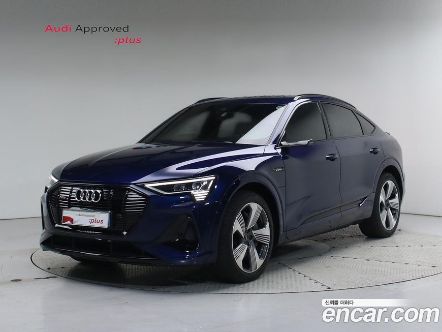 Audi e-tron 2022