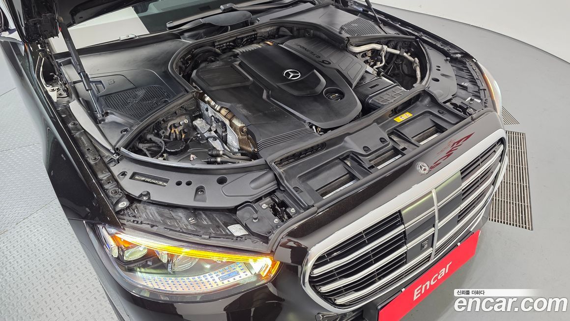 Mercedes-Benz S-Class 2021