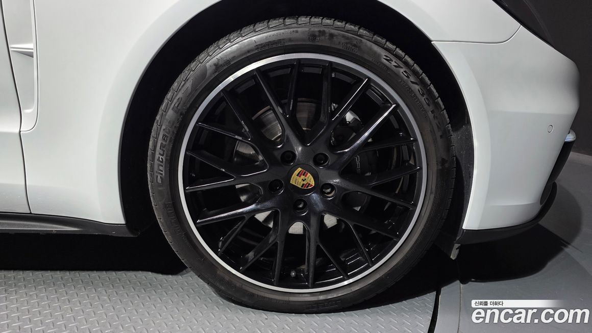 Porsche Panamera 2018