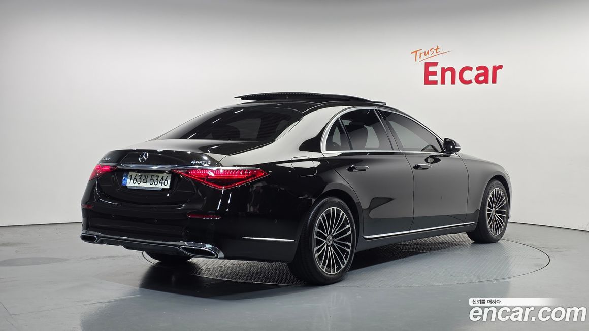 Mercedes-Benz S-Class 2021