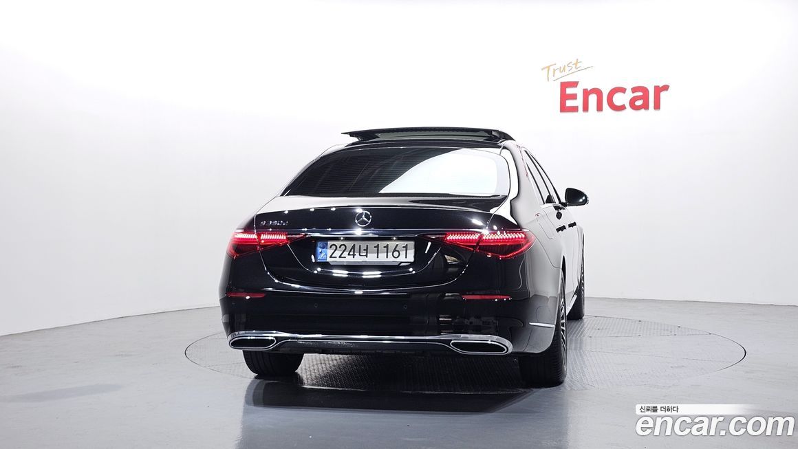 Mercedes-Benz S-Class 2022