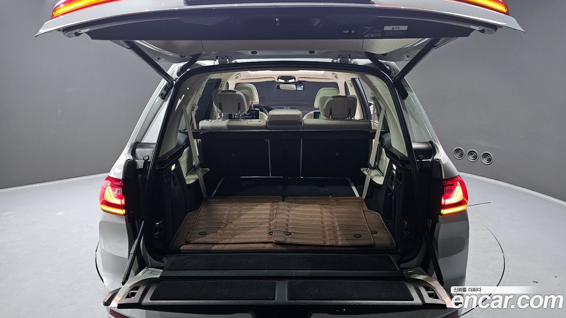 BMW X7 2022