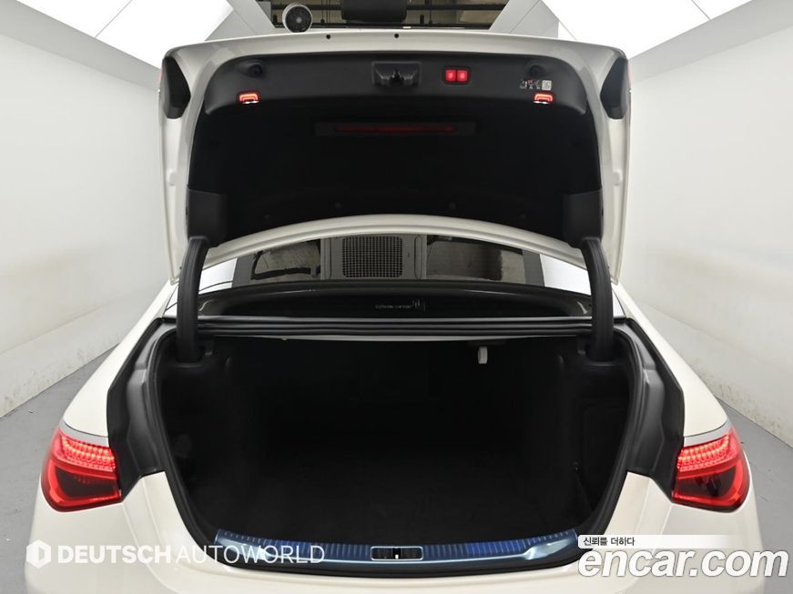 Mercedes-Benz S-Class 2022