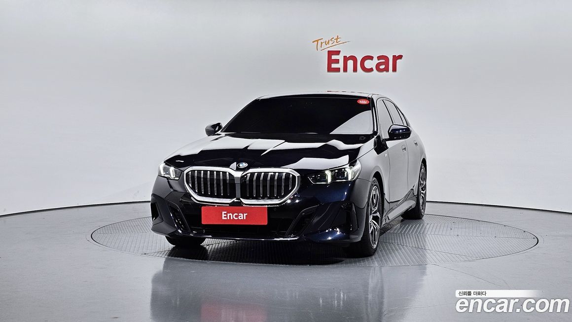 BMW 5-Series 2025