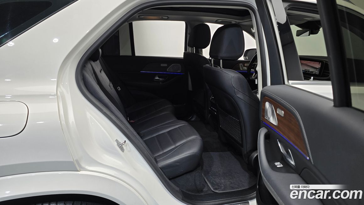 Mercedes-Benz GLE-Class 2021