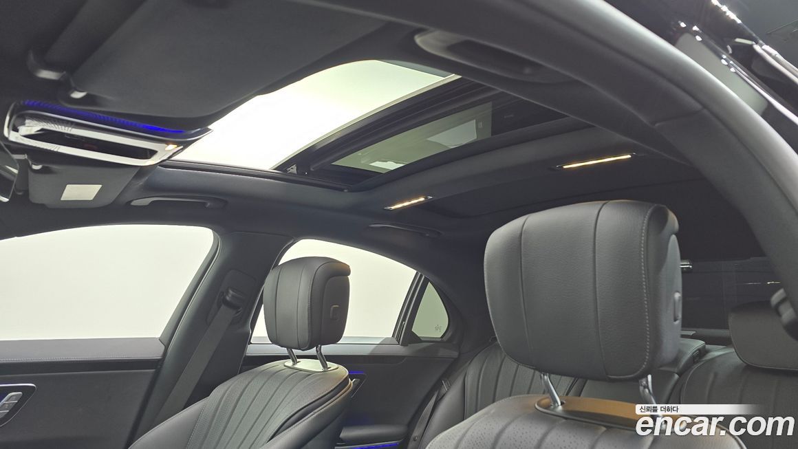 Mercedes-Benz S-Class 2023