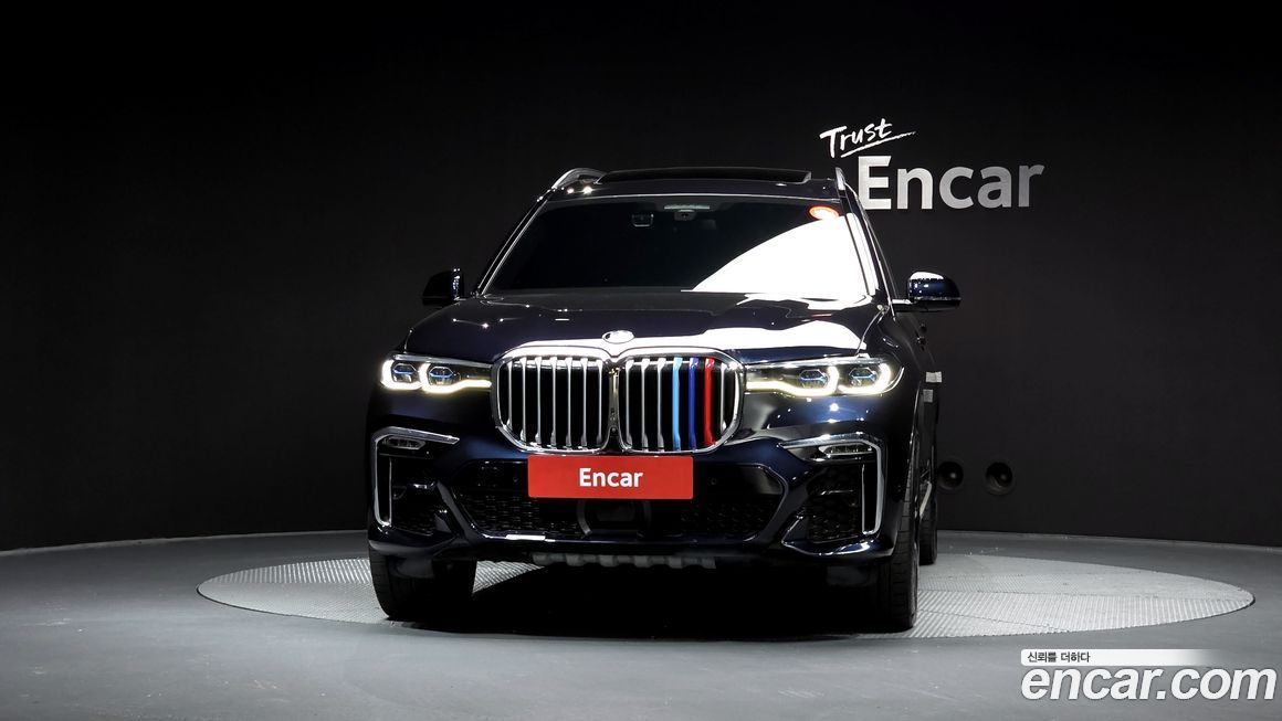 BMW X7 2021