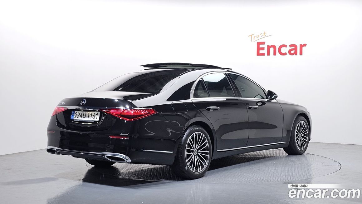 Mercedes-Benz S-Class 2022