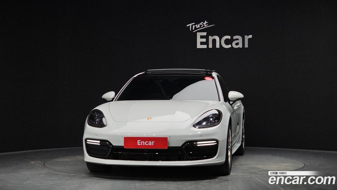 Porsche Panamera 2020