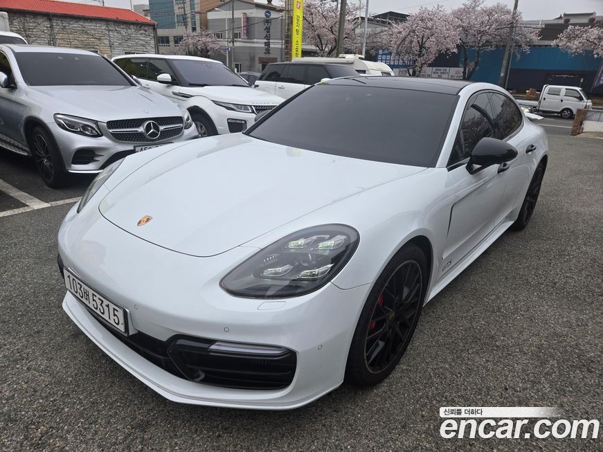 Porsche Panamera 2020