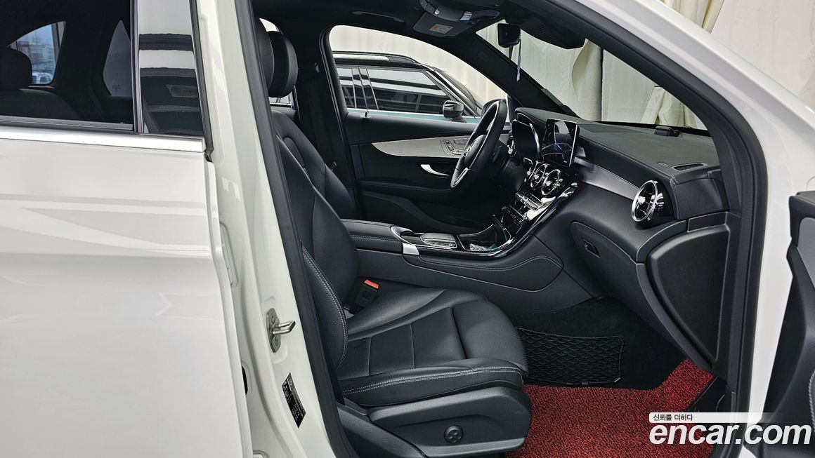 Mercedes-Benz GLC-Class 2020