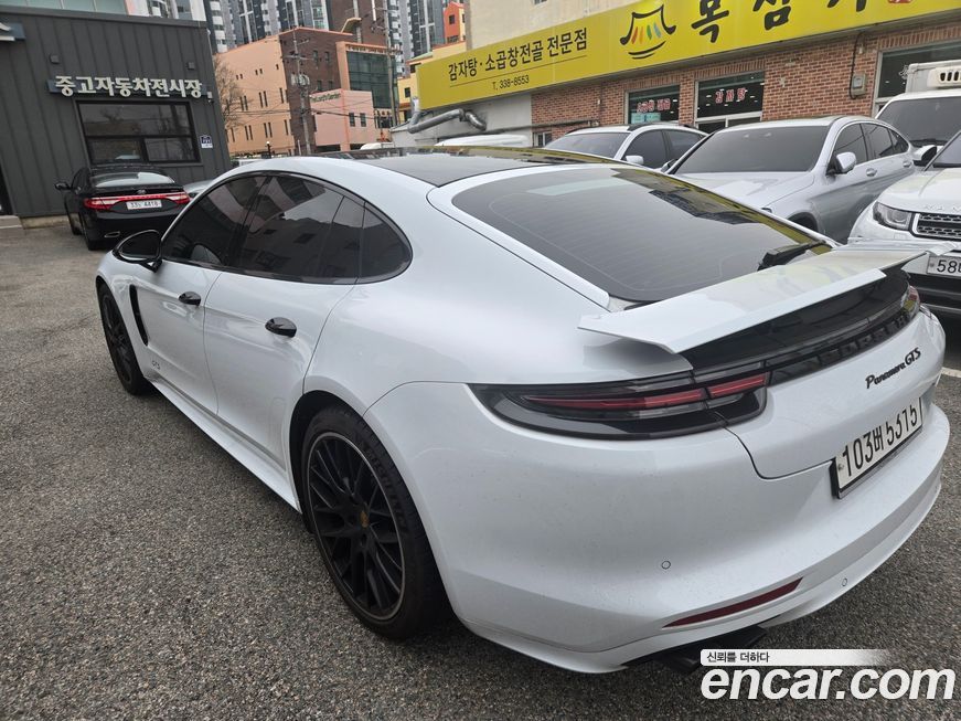 Porsche Panamera 2020