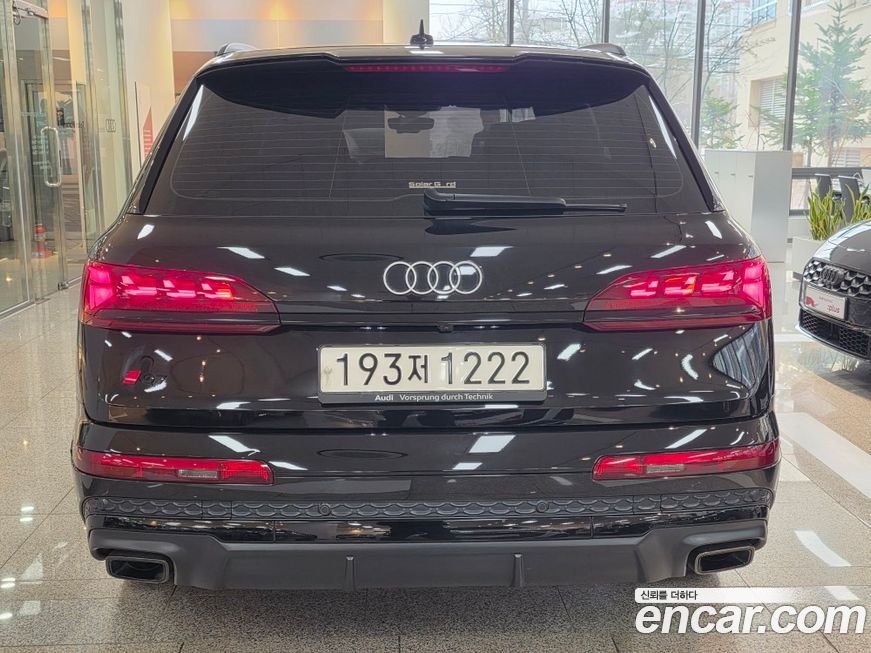 Audi Q7 2025