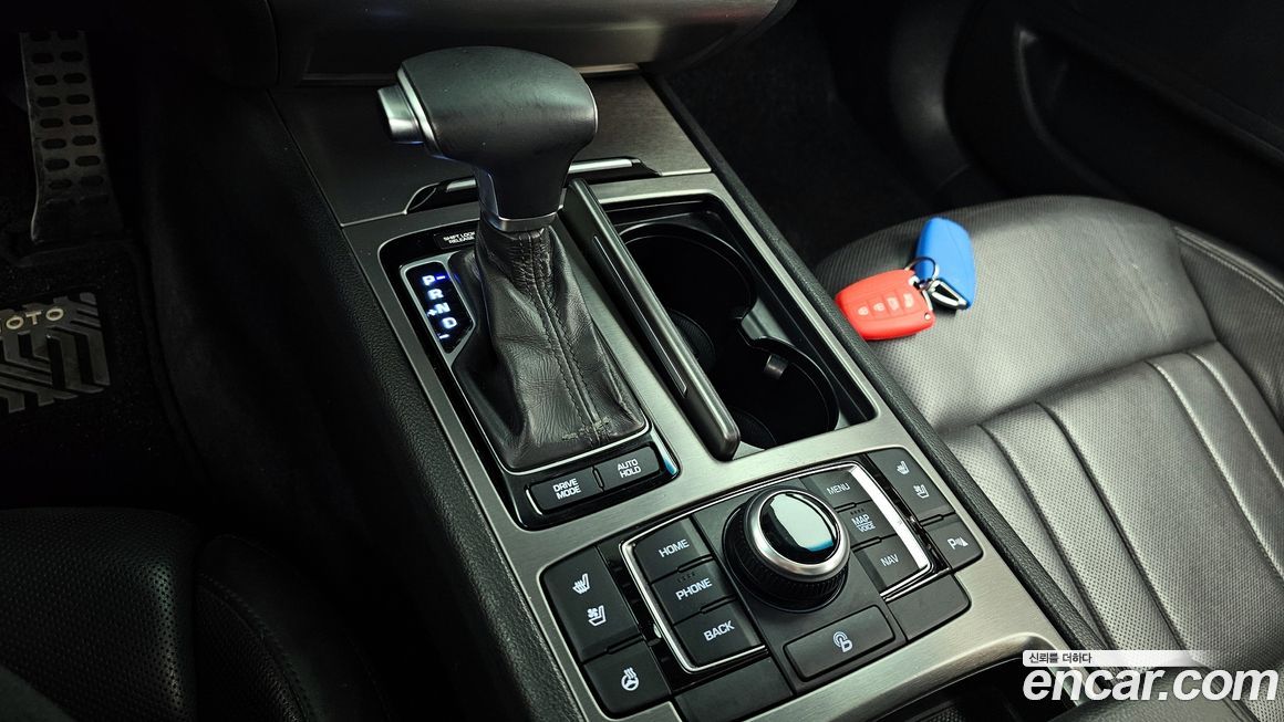 Hyundai Genesis 2014