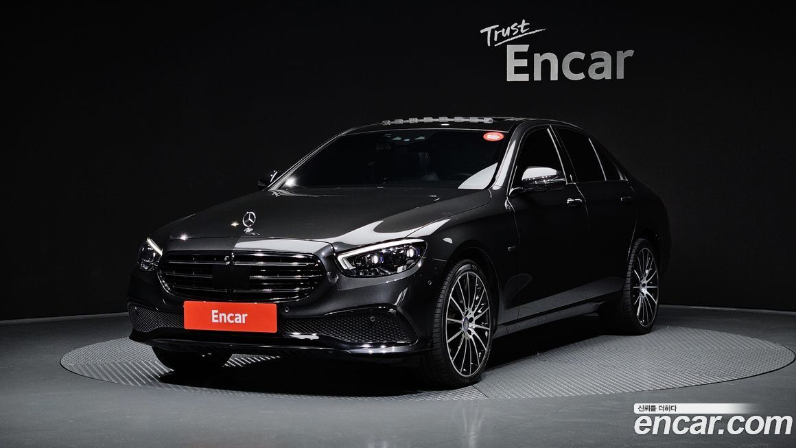 Mercedes-Benz E-Class 2021