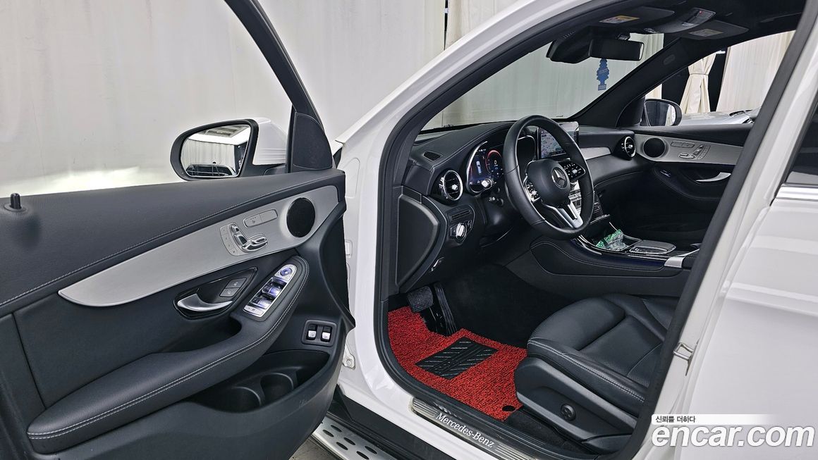 Mercedes-Benz GLC-Class 2020