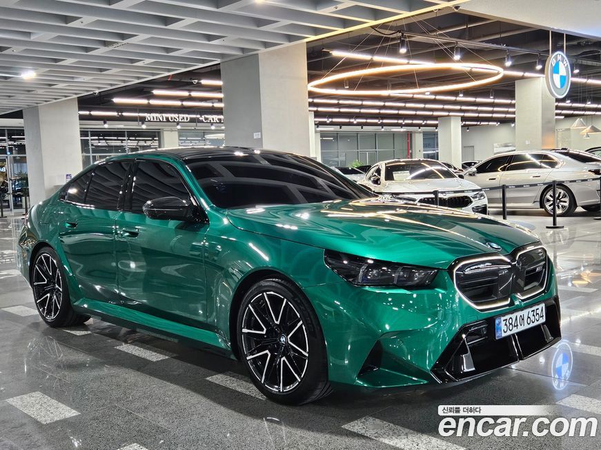 BMW M5 2025
