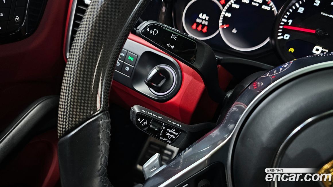 Porsche Cayenne 2022