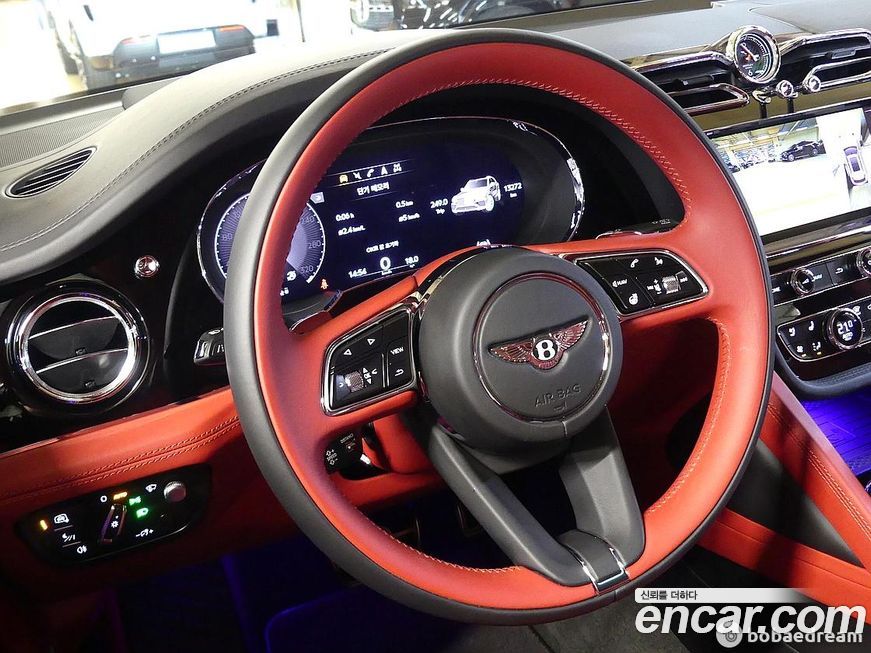 Bentley Bentayga 2023