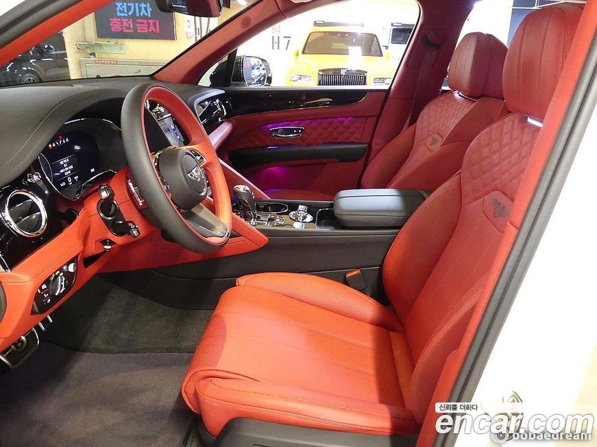 Bentley Bentayga 2023