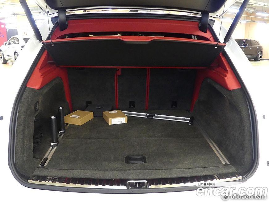 Bentley Bentayga 2023