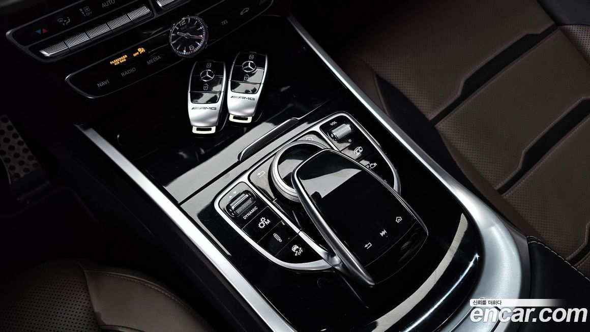 Mercedes-Benz G-Class 2021