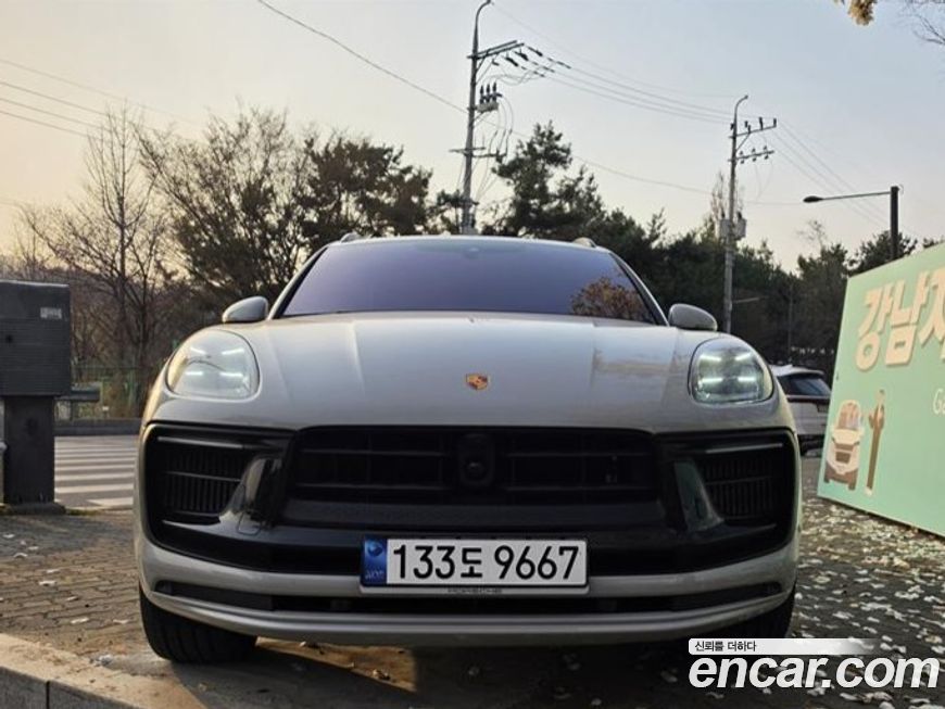 Porsche Macan 2023