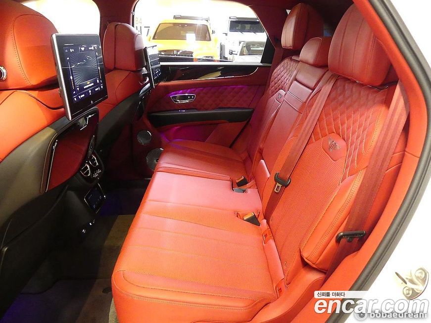 Bentley Bentayga 2023