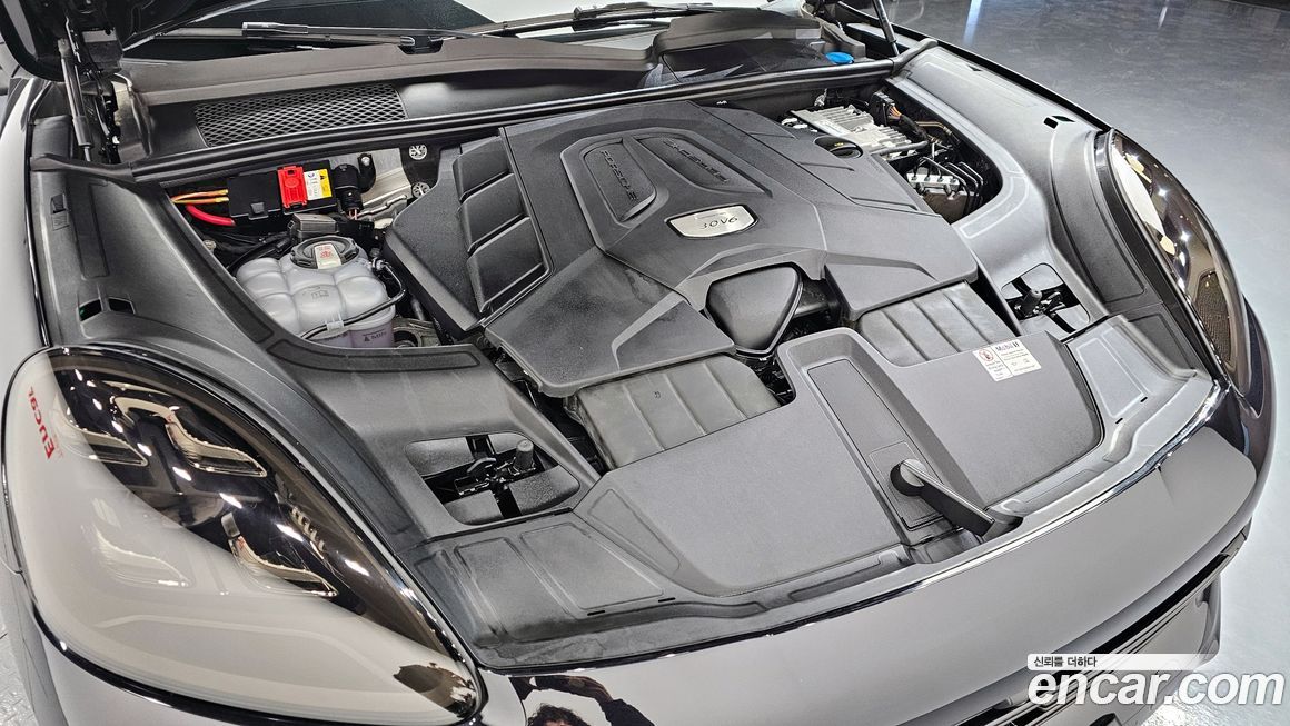 Porsche Cayenne 2022