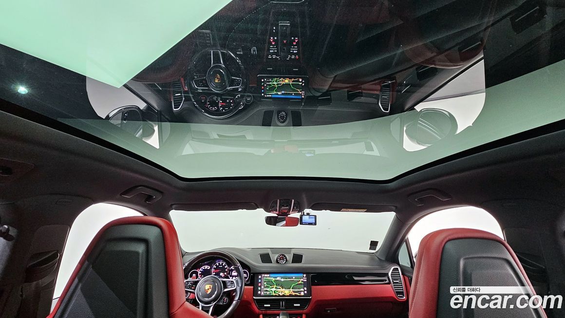 Porsche Cayenne 2022