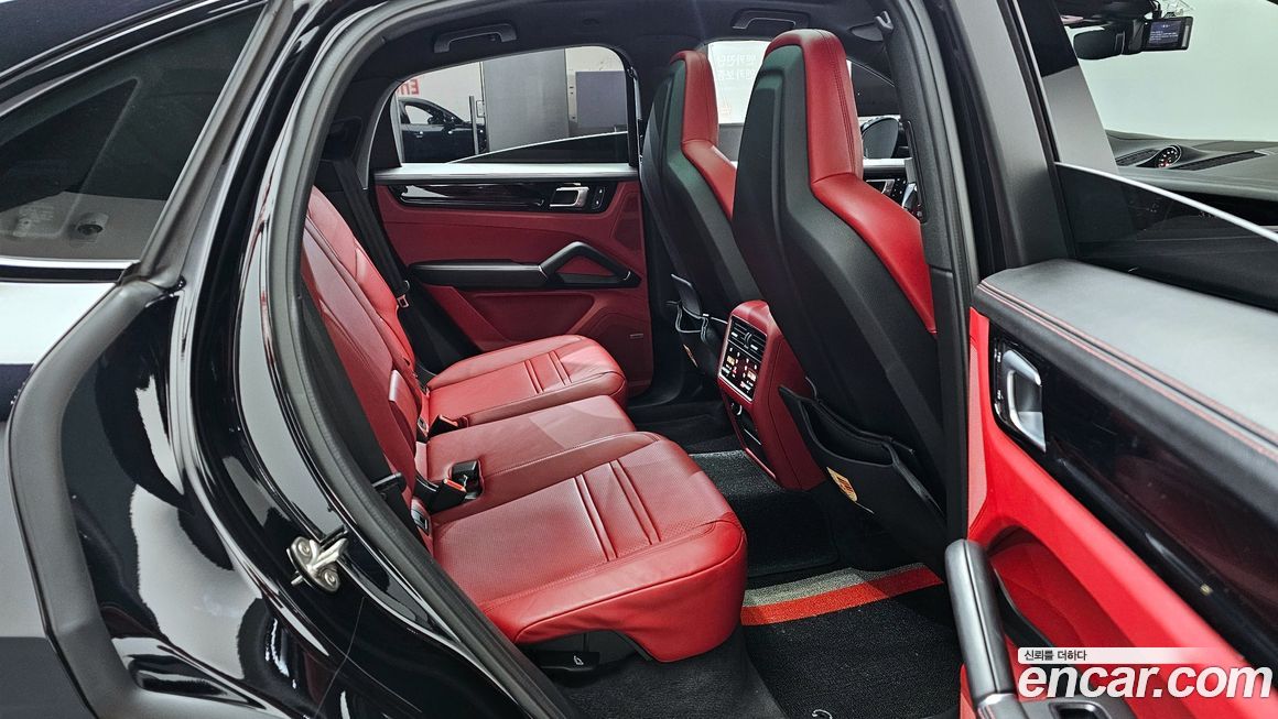 Porsche Cayenne 2022