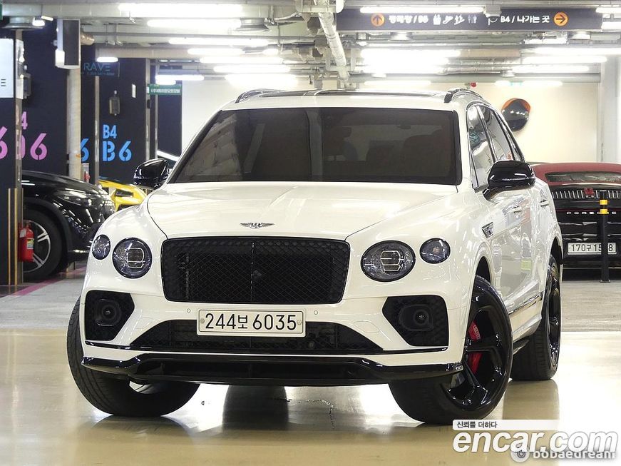 Bentley Bentayga 2023