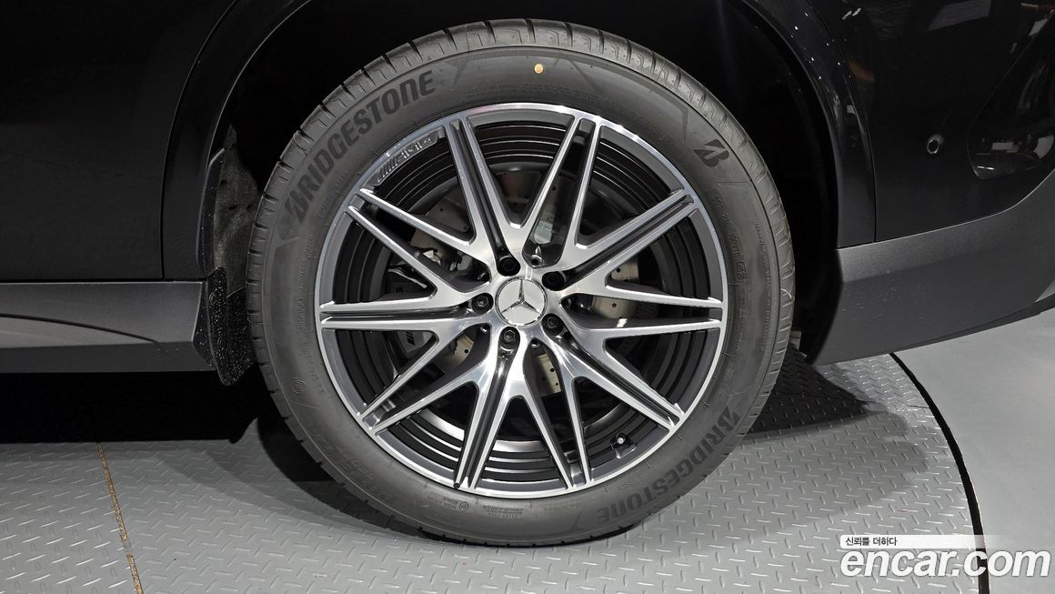 Mercedes-Benz GLC-Class 2026